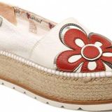 Espadrilles J.Flor Beyaz Deri Kırmızı Çiçek Detaylı Dolgu Topuklu Hasırlı Kadın Ayakkabı
