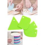 Espas Home espashome Hamur Kesme ve Şekillendirme & Pasta Şekil Verme Aparatı-4'Lü Set - Yeşil