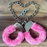 Esranın Dünyası Hediye Tozu Peluş Fantazi Metal Kelepçe Pembe - Belirtilmemiş