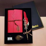 Ett Nostaljik Tüylü Divit Kalem Ve Deri Defter Seti - Şık Ve Özel Hediyelik