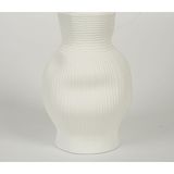 Evdema BEYAZ DARBELİ VAZO KISA 15*15*23 CM AK.JM00010