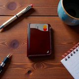 Everyday Carry Minimalist El Yapımı Deri Kartlık, 3 Yuvalı Cüzdan, Mumlu Polyester Dikiş, Pueblo Kahverengi (Pueblo Kahve)