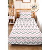 Evimde Bambaşka Geometrik Zigzag Pembe Kız Çocuk Pike Takımı-Gri Beyaz Pastel Bebek Odası Yatak Örtüsü-160x220 cm
