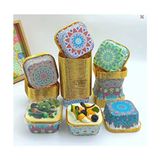 Evist 1 Paket ( 20 Adet ) (Gold & Folyolu) ( Kare & Kalın ) Muffin Kağıt Kek Kapsülü - 26 x 26 x 7 cm