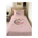 Evmila Ayda Oturan Kız Desenli Bebek Ve Çocuk Baskılı Tek Kişilik Pike Takımı 160x230 Pembe