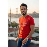 Exve Exclusive Kırmızı Üzerine Beyaz Çizgisel Istanbul Şehir Köprü Silüeti ve Istanbul Yazılı Erkek Tişört Pamuk Penye T-Shirt