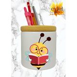 Eylül Design Kitap Okuyan Sevimli Arı Baskılı Seramik Kalemlik Ahşap Detaylı Kalem Kutusu Doğum Günü Hediyesi