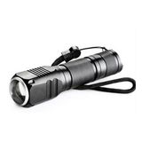 F-82 T6 Led Zoomlu 2000 Lm Yüksek Işık Şarjlı El Feneri