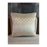 Fabricland Ithal Ipek Kadife Chevron Desenli Krem Kırlent Kılıfı 43x43cm (ÇİFT TARAFLI DESEN)