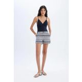 Fall in Love Regular Fit Etnik Desenli Deniz Şortu