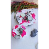 Fancyagnes El Yapımı Taş Tozu Mumluk ve Mum 2li Set - Beyaz - Kırmızı