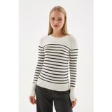 Fashion Friends Regular Fit Bisiklet Yaka Düğme Detaylı Bayan Kazak 25K0023K1 Ekru Çizgili