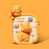 Fibaks Apple AirPods 1. Nesil ve 2. Nesil 3D Winnie The Pooh Oyuncak Tasarımlı Figürlü Kopçalı Kulaklık Kılıfı - Airpods 1-2