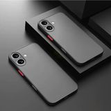 Fibaks Apple iPhone 16 Plus Kılıf Mat Parmak Izi Yapmaz Kamera Korumalı Renkli Tuşlu Sert Silikon Kapak - Siyah