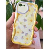 Fibaks Apple iPhone 7/8/SE20/SE22 Kılıf Tasarımlı Desenli Kamera Korumalı Papatya Çiçek Renkli Silikon Kapak - iPhone 7/8 SE - Cici Papatya
