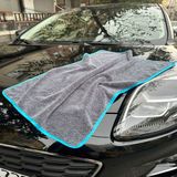 Fine Clean Mavi Biyeli Mikrofiber Oto Yıkama Bezi 50 x 70 cm Yüksek Emicilik ve Çizmez Özellik
