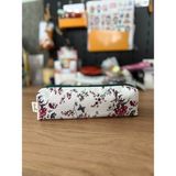 Fiorbag Kalem Kutusu Yıkanabilir Kalem Kutusu Tek Bölmeli Fermuarlı Kalemlik Astarlı Okul Kalem Kutusu Desenli Astarlı Tek Gözlü Kalemlik -El Yapımı - Beyaz - Yeşil
