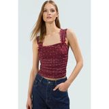 Fitted Kolsuz Örme Bluz Renk Kare Yaka Tül Kumaş Kaliteli İşçilik Günlük Kullanım İçin