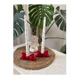 FLAME CANDLE HANDMADE CANDLES DEKORATİF , 2'Lİ KIRMIZI KALPLİ ŞAMDAN MUMU VE KIRMIZI FİYONK ŞAMDANLIK , AMBER KOKULU MUM