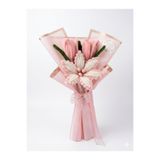 Flower desıgn by Merve 2 Lale 1 Lilyum Mercan renkli Şönil Çiçek Buketi – El Yapımı