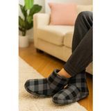 Fluffy 9874846500 Polar Ekose Baskılı, İçi Peluş, Kalın Ve Kaydırmaz Taban Erkek Ev Pandufu Botu