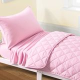 FLXXIE 4 Parça Mikrofiber Bebek Yatak Seti, Süper Yumuşak ve Nefes Alabilir Beşik Çarşaf Seti, Kapitone Yorgan, Düz Üst Çarşaf, Lastikli Çarşaf, Erkek ve Kız Çocuklar için Zarf Yastık Kılıfı, Pembe