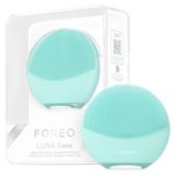 FOREO LUNA 4 mini Yüz Temizleme Fırçası ve Yüz Masaj Aleti - Premium Yüz Bakımı - Yüz Bakım Ürünlerinin Emilimini Artırır - Basit Cilt Bakım Araçları - Tüm Cilt Tipleri İçin - Arctic Blue