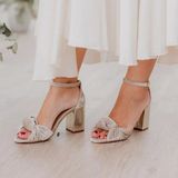 Foreversoles Kadın Gümüş Kadife Görünümlü Kalın Topuklu Kapalı Burun Abiye Ayakkabı Düğün Nişan Davet