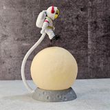 ForWhat Büro Ev Ofis Dekoru için 10MOD Led Işıklı Dokunmatik 3D Ayda Astronot Gece Lambası