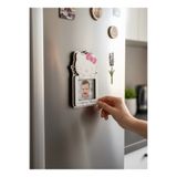 FOTO SHOP Kişiye Özel Hello Kitty Fotoğraflı Ahşap Magnet – İsim Yazılı Çocuk & Bebek Magneti 10'lu