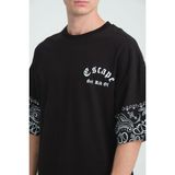 Four Man Oversize Bandana Desenli Tişört - Şıklığın Ve Rahatlığın Birleşimi - Siyah