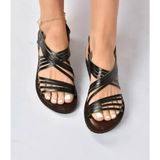 Fox Shoes K374680503 Siyah Hakiki Deri Kadın Sandalet
