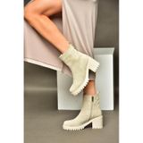 Fox Shoes R654006502 Bej Hakiki Deri Süet Kalın Topuklu Kadın Bot