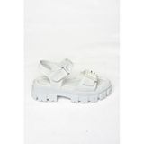 Fox Shoes S973981209 Kalın Tabanlı Beyaz Suni Deri Kadın Sandalet