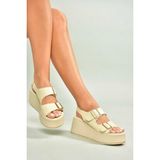 Fox Shoes U946418509 Bej Dolgu Topuklu Kadın Ayakkabı