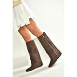 Fox Shoes V380526402 Kahverengi Süet Düz Taban Fermuar Detaylı Kadın Çizme