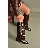 Fox Shoes V380526460 Kahverengi Rustik Düz Taban Fermuar Detaylı Kadın Çizme