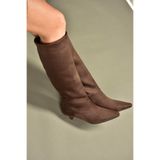 Fox Shoes V404012302 Kahverengi Süet Kısa Topuklu Kadın Çizme