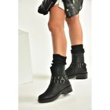 Fox Shoes V674121209 Siyah Alçak Topuklu Fermuarlı Kadın Bot