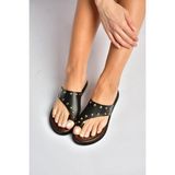 Fox Shoes Y390450403 Siyah Hakiki Deri Zımba Detaylı Kadın Terlik