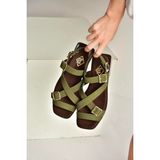 Fox Shoes Y458702602 Yeşil Süet Toka Detaylı Kadın Sandalet