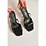 Fox Shoes Y518710204 Siyah Kumaş Ince Topuklu Kadın Terlik