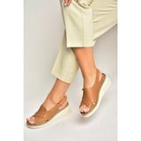 Fox Shoes Y555511403 Taba Hakiki Deri Dolgu Tabanlı Kadın Sandalet