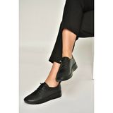 Fox Shoes Y555705103 Siyah Hakiki Deri Comfort Ortopedik Taban Kadın Ayakkabı