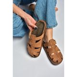Fox Shoes Y596549502 Taba Süet Tokalı Önü Kapalı Kadın Terlik