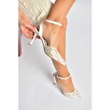 Fox Shoes Y752044206 Beyaz Dantelli Ince Topuklu Kadın Ayakkabı