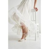 Fox Shoes Y752093806 Beyaz Dantel Ince Galveniz Topuklu Kadın Ayakkabı
