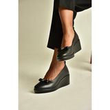 Fox Shoes Z555290403 Siyah Hakiki Deri Dolgu Tabanlı Kadın Ayakkabı