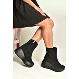 Fox Shoes Z946051902 Siyah Süet Dolgu Tabanlı Kadın Bot