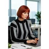 FRM Kadınlar Için Kışlık Çizgili Crop Triko Kazak Oversize Kesimiyle Fermuarlı Dik Yaka Rahatlığı. - Siyah